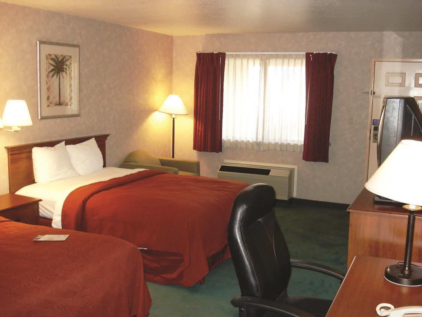 Holiday Inn Express Oakdale, An Ihg Hotel Экстерьер фото